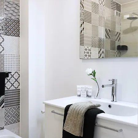 Yourbanflat Garibaldi Noli Apartament *